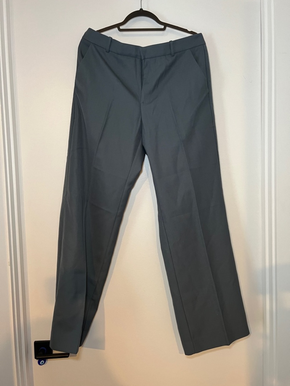 St. Agni White-Collar Black Trousers